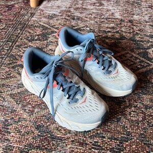 Hoka Women’s Gaviota 4 Running Shoes